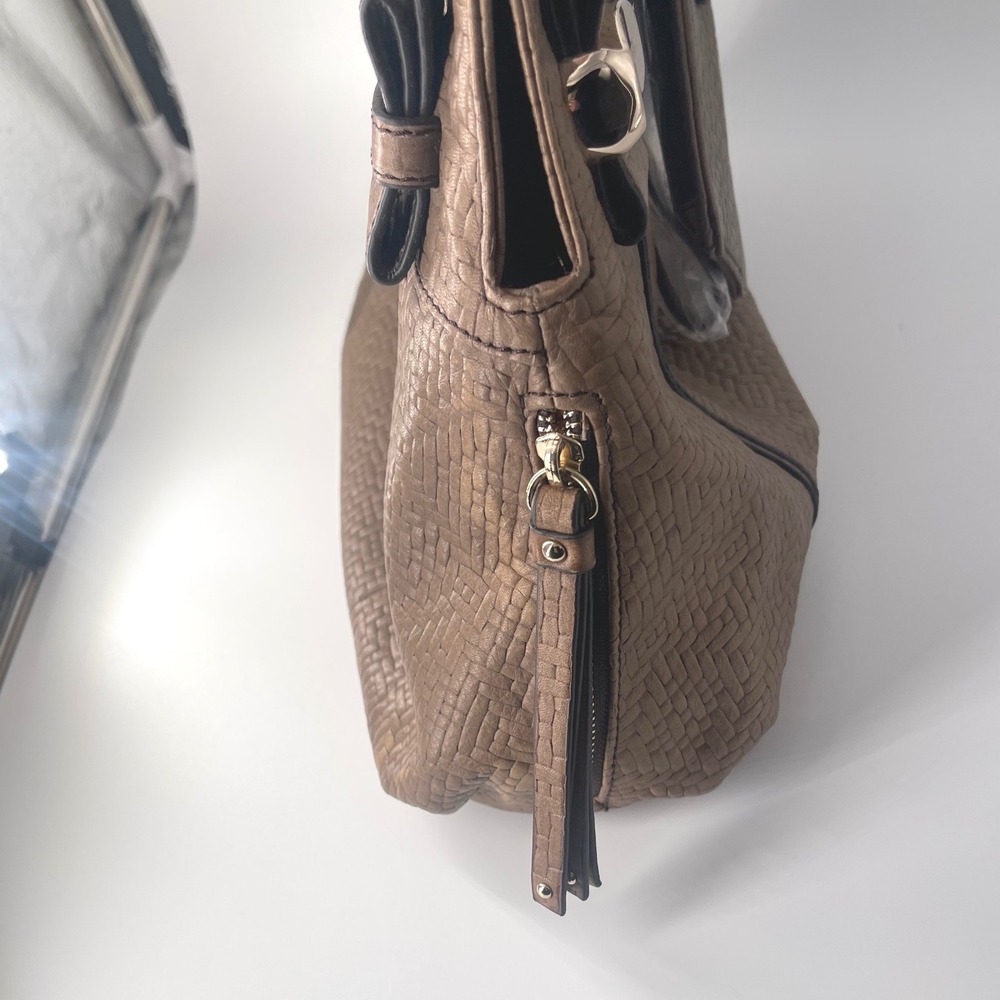 B. Makowsky Genuine Leather Taupe Embossed BasketWeave Tote Shoulder Bag NWT - Picture 4 of 7